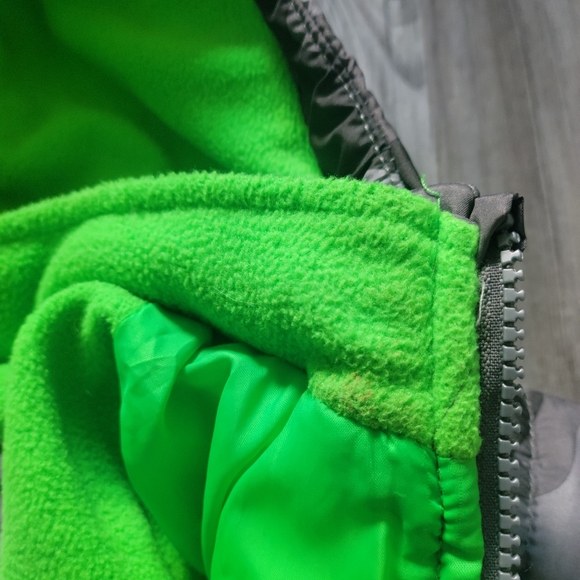 COPY - CARTER'S Camo Puffer Jacket...18 months - Picture 5 of 6